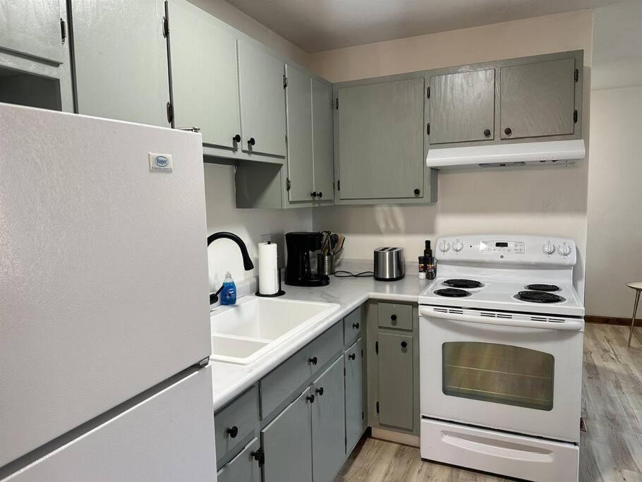 Capital Suite On 6Th Street - King Bed / Downtown! Springfield Esterno foto