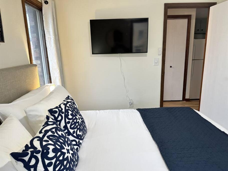 Capital Suite On 6Th Street - King Bed / Downtown! Springfield Esterno foto