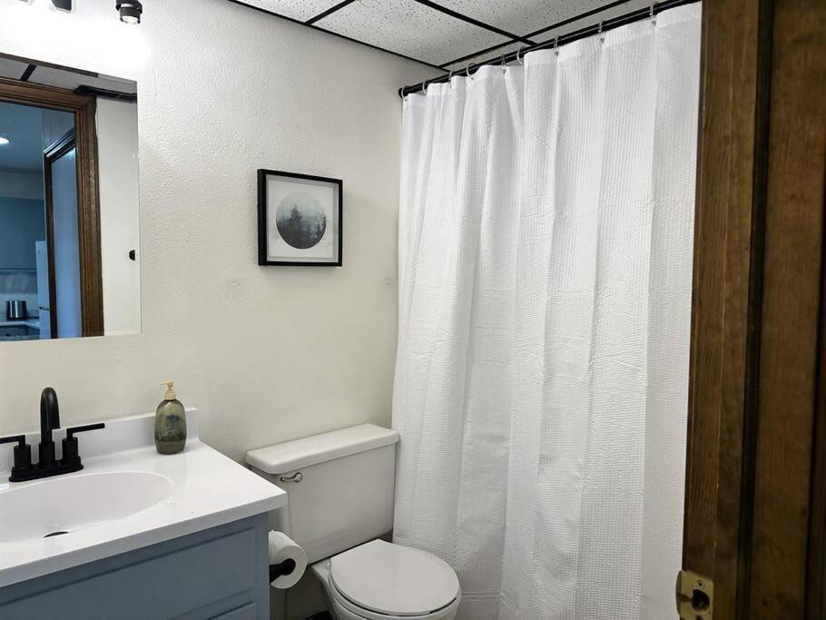Capital Suite On 6Th Street - King Bed / Downtown! Springfield Esterno foto